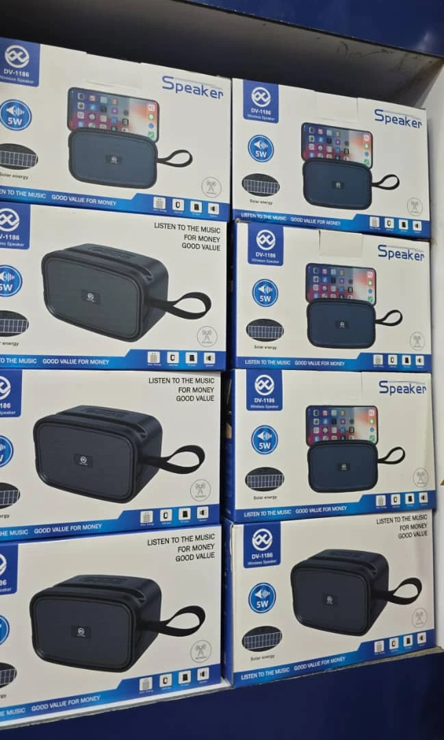 مكبر صوت 1186